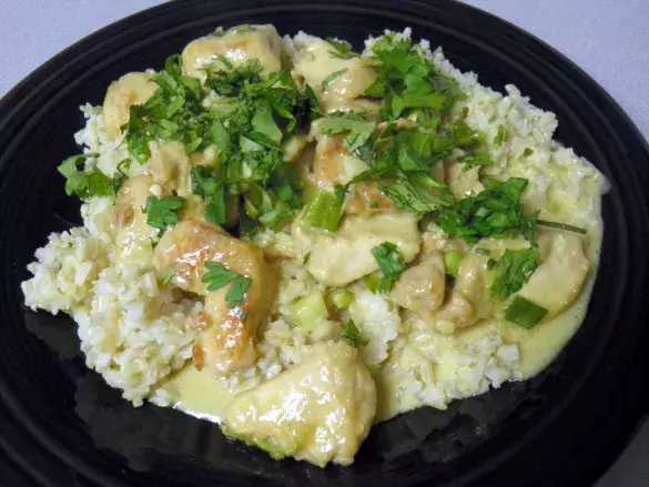 Курица с овощами и коричневым рисом