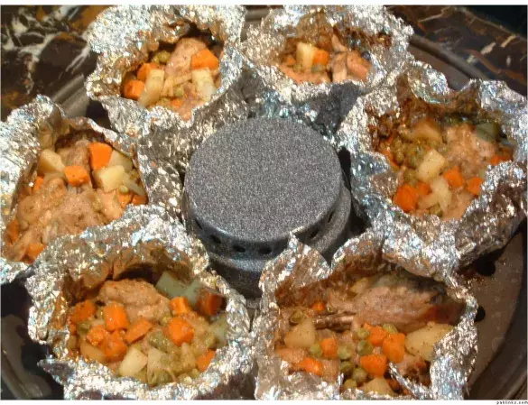 Кармашки из индейки с яблоками и морковью