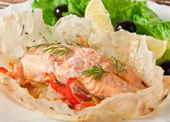 Лосось с овощами