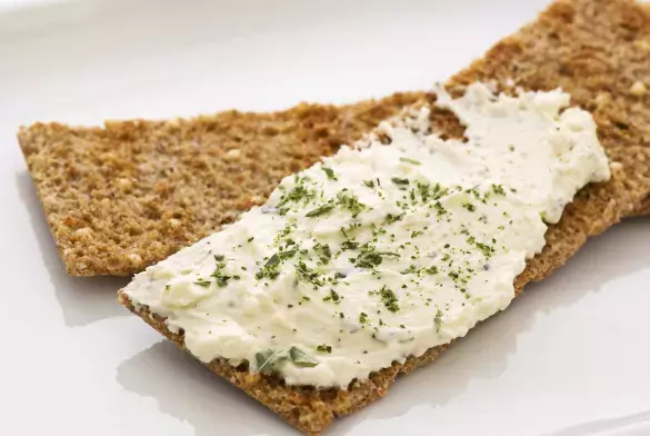 Хлебцы низкокалорийные с плавленым сыром