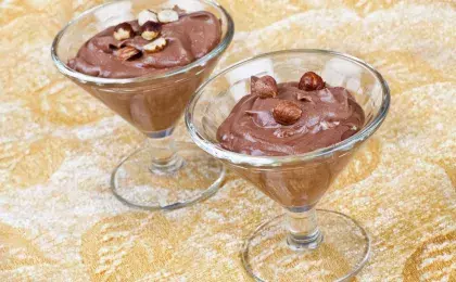 Творожная масса с орехами и шоколадом