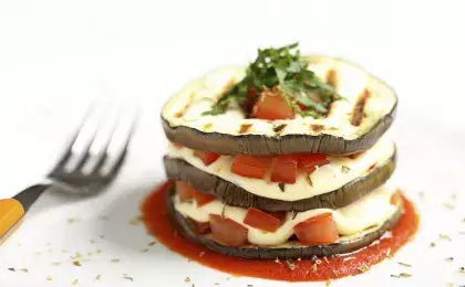 Баклажаны слоями