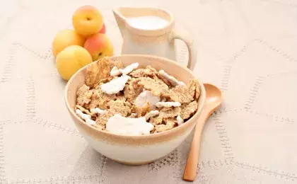 Хлопья с молоком