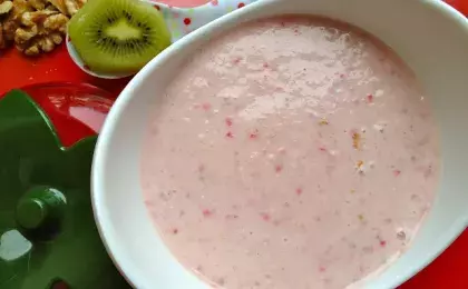 Каша с ягодным вареньем