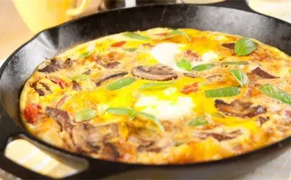 Омлет с перцем и грибами