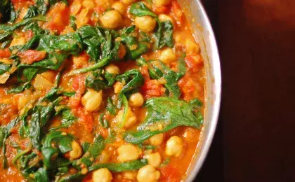 Овощи с турецким горошком и специями