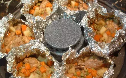 Кармашки из индейки с яблоками и морковью