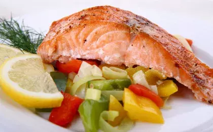 Рыба в фольге с овощным гарниром