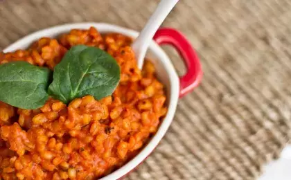 Перловка с морковью и томатом