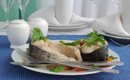 Карп с яблоками