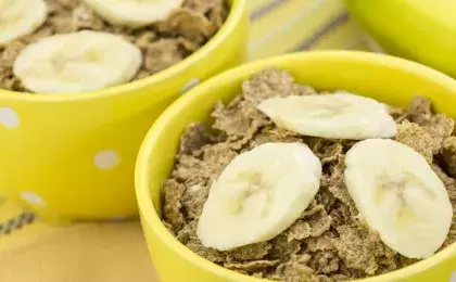 Хлопья с бананом