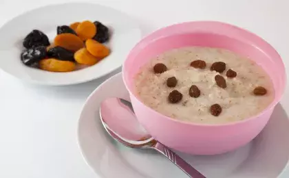 Каша с изюмом