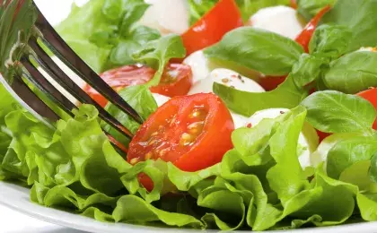 Свежий салат с фетой