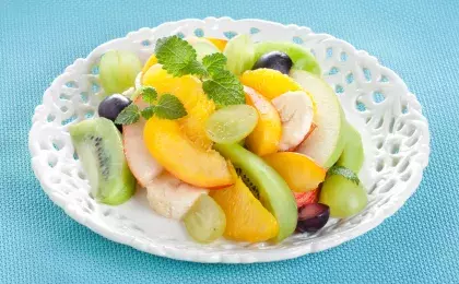 Салат фруктовый