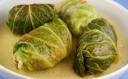 Ужин с овощными голубцами